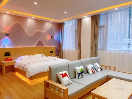 Hanyuan Waterfall Gou Hotel Отели рядом с достопримечательностью «Fujing Mountain»