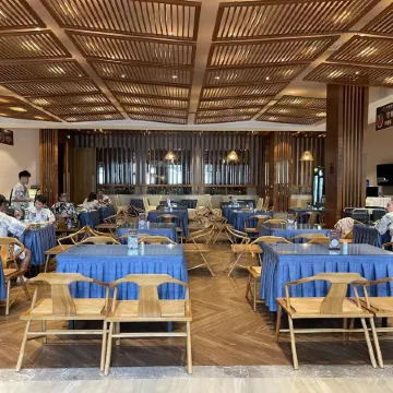 Oriental Pearl International Hotel