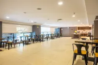 Saturday Chain Hotel (Loudi Railway Station) - فطور
