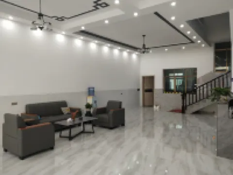 Zhijin Cave Zhiyuan Inn