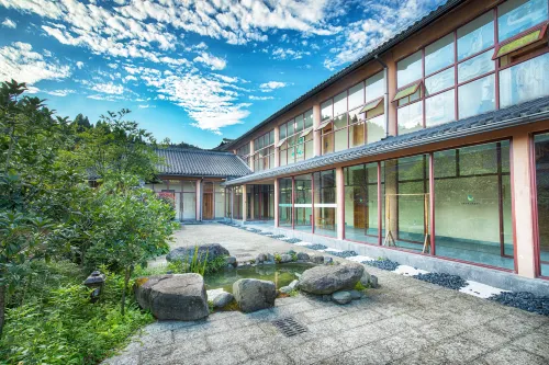 Xianfeng Pingbaying Forest Hotel Hotels in Xianfeng