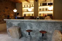 Wudangshan Fudi Ju 33 High Mountain Boutique Stay - 바