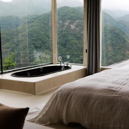 Wudangshan Fudi Ju 33 High Mountain Boutique Stay