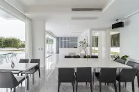 Yunfan Mogan Designer Light Luxury Homestay Hotels in Huzhou