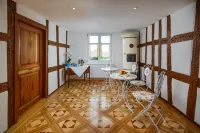 Historische Residenz Lindeneck Hotels in Amriswil