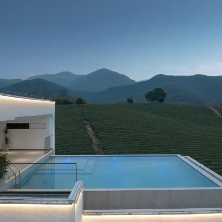 Weichi · Xinchi Cherry Blossom Valley Vacation Apartment