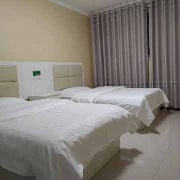 Fengqiu Shanjia Hotel