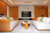 Mengdingshan plum blossom fall Hotels in Ya'an
