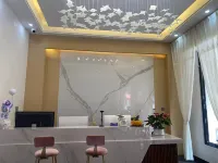 Qujing 188 Hotel (The Bund)