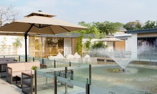 Qufu Queli Bi Lin Hotel