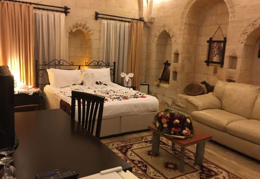 3. 마르딘 오스만르..