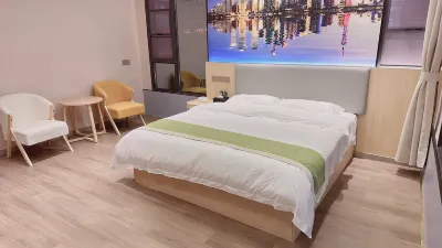 Quxian Jinshangyuan Business Hotel