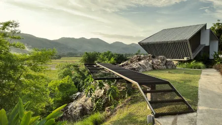 Rock Onsen Отели рядом с достопримечательностью «Wat PA Ngio»