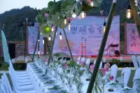 Laojun Mountain Wandering Planet Campground Hotel di Luanchuan