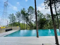 Xinfeng Songjing Hot Spring Resort - Pools