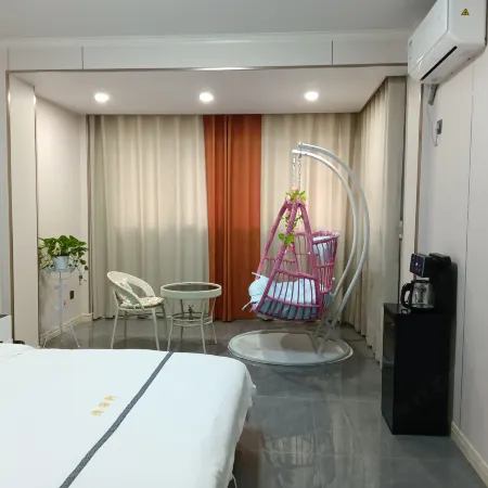 Qingyuxuan Homestay (Chaohu College)