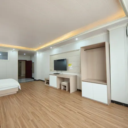 Malipo Huayi Hotel