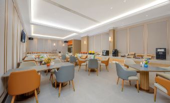 Vienna Hotel (Wanyuan Future City Branch)