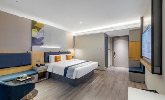 Homeinn Selected Hotel (Urumqi Convention Wuyue Plaza)