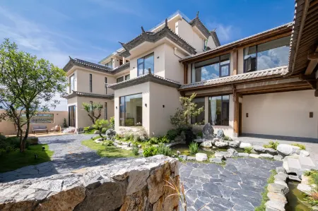 Shaxi Qingye Holiday Homestay Отели рядом с достопримечательностью «Nanguzong Alley»