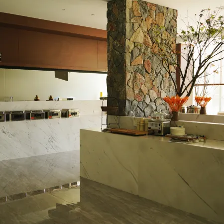 Malcom Miju Xika Hotel