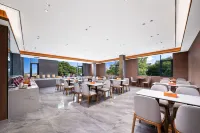 Yaduo Boya Hotel (Hengdian World Studios Ming and Qing Palace Gardens)