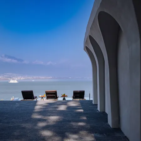 Dali Fengyouyuan · Luyushiguang Villa Sea View B&B (Erhai Park Branch)