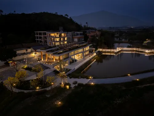 Heyang Heshan · Heyang Chinese Inn Hôtels à : Qingyuan