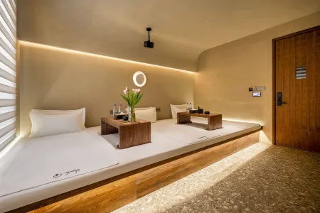 Qinhuangdao Jinghu Hotel Отели рядом с достопримечательностью «Qinhuang Botanical Garden»