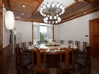 Mo Shanju Swimming Pool Courtyard homestay(Zhangjiajie Tianmen Mountain Branch)