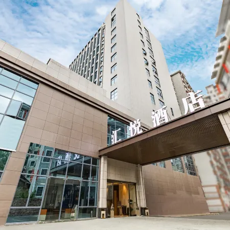 Rong Jiang Hui Yur Hotel