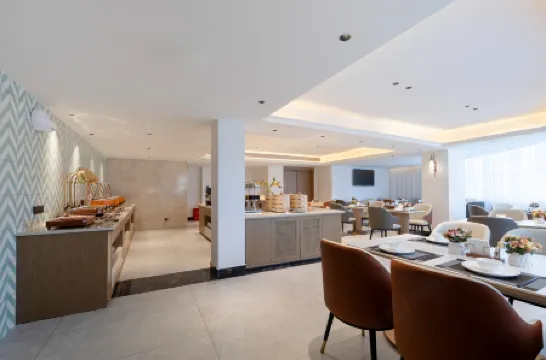 Vienna Wuhan International Expo Center South Subway Station Hotel Отели рядом с достопримечательностью «Wuhan International Expo Center»