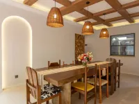 Luding Dadu Tingfeng Homestay (Luding Bridge Scenic Area) Hoteles en Condado de Luding