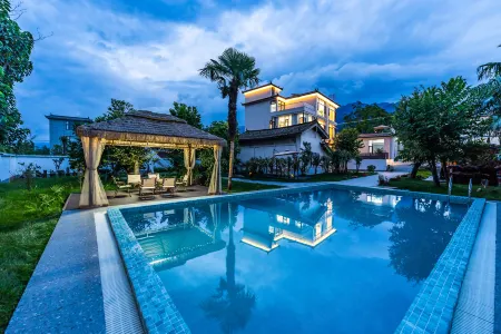 Lijiang South No.5 Homestay (Sanyi International Airport) Отели рядом с Аэропорт Лицзян