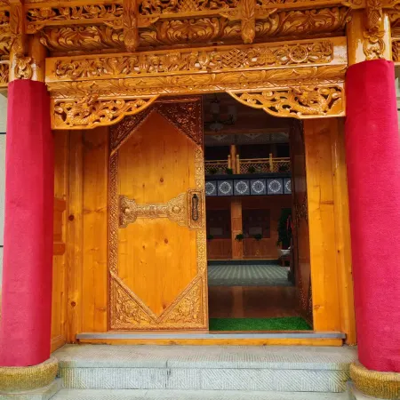 Xiahe Shiliuyuan Homestay