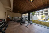 Shanchuan Suji Hot Spring Resort Hotel (Hailuogou Glacier Forest) - Gym