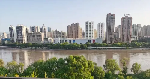 崑崙龍庭之家青旅（蘭州高鐵西站店） - 2 星級