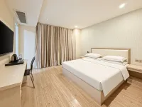 โรงแรมเว่ยชิง เว่ยเค่อ
