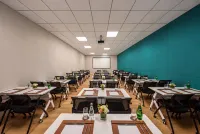 Baiman Hotel (Ganzi Batang 318 National Highway Branch)