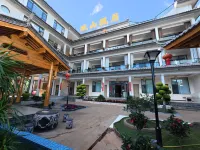 MoonView Vacation Apartment (Jizu Mountain Scenic Area) - Mountain view