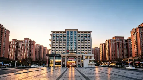 Xiuhe · Audio-Visual | The Beauty of The East Design Guesthouse (Bohai University Wanda) - romantici