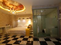 西宁法尔豪斯顿时尚主题酒店 - 私密大床房(无窗)