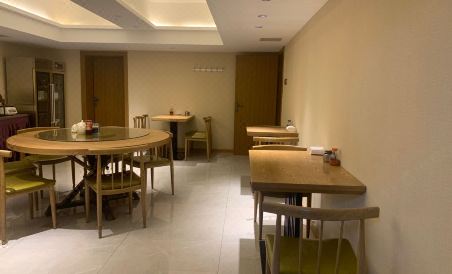 Jinbaihe hotel in Lingqiu - Housity