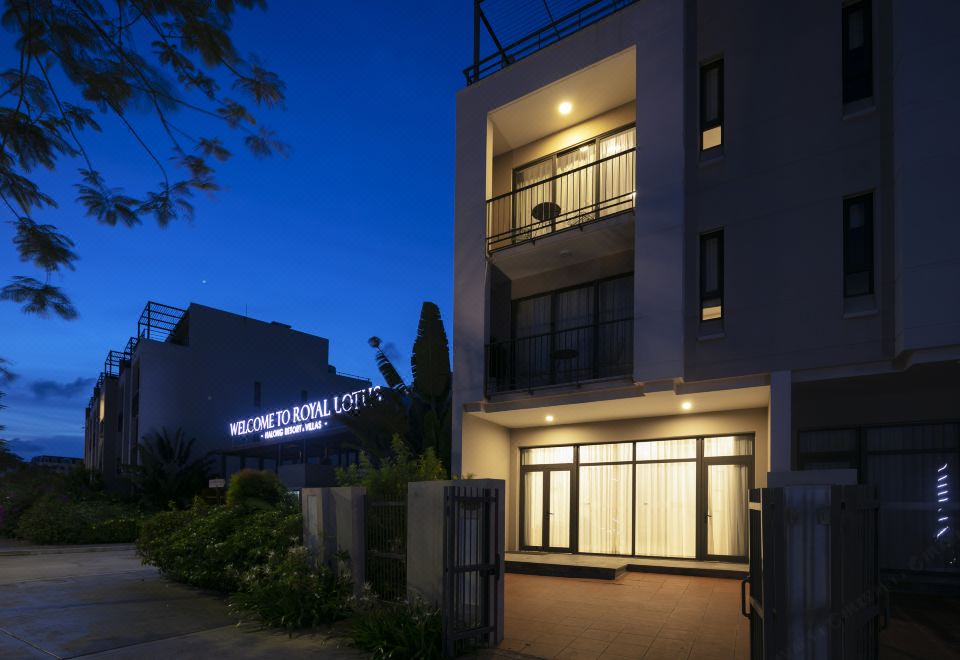 La Paz Resort Ha Long Over view