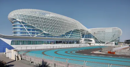 W Abu Dhabi - Yas Island Отели рядом с Аэропорт Абу-Даби