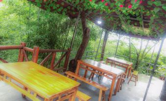 Wudang Mountain Xianshan Hotel - Housity