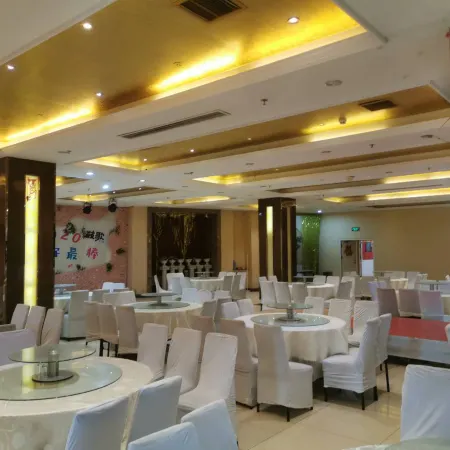 Dongning Kangshenghui Business Hotel (Passenger Transport Terminal)
