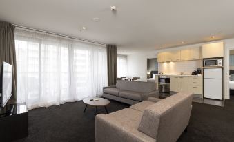 Oaks Auckland Hotel