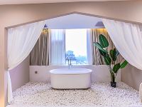 希所民宿(西安南门店) - 景观浴缸投影大床房