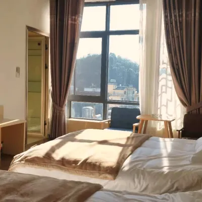 Luoping Huatian Xiaozhu Boutique Homestay 진지링/금계령 주변 호텔